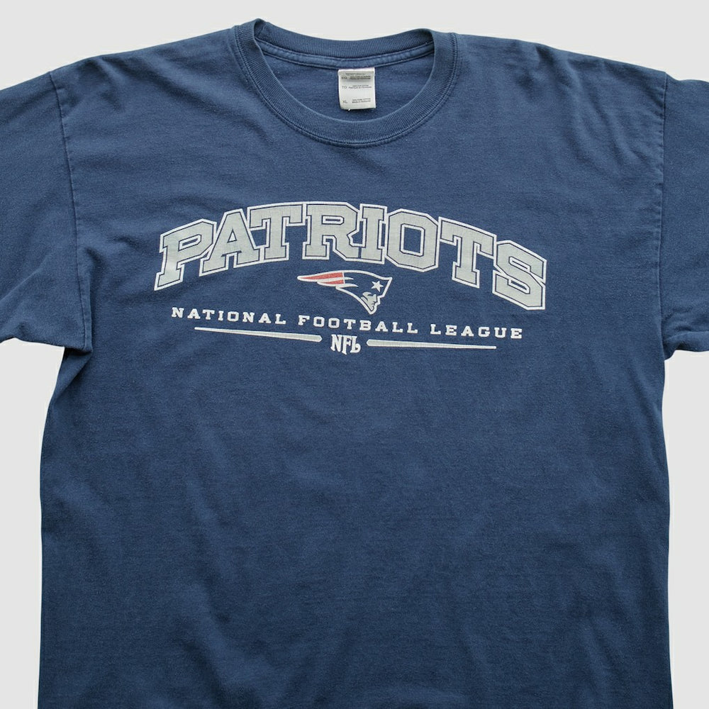 Gildan 2000s Long Sleeve T-shirt - New England Patriots