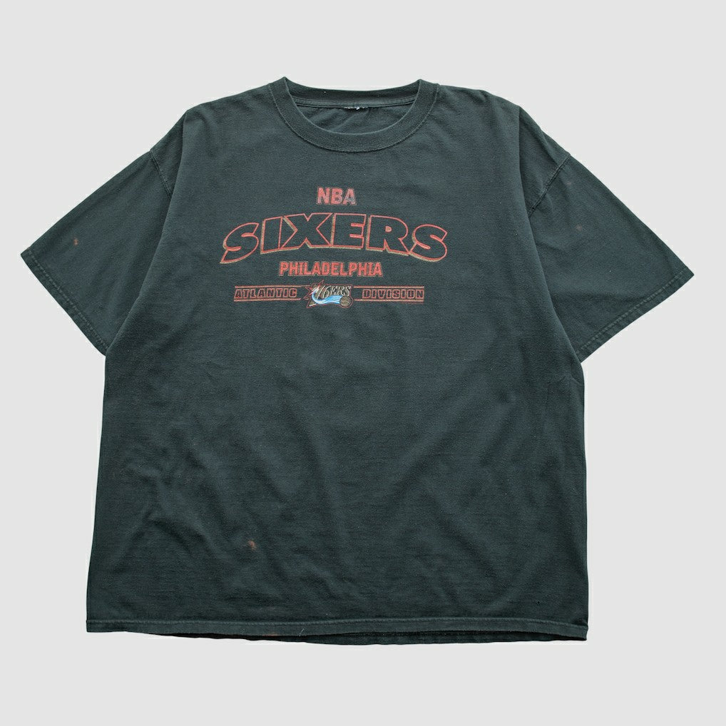 NBA Philadelphia 76ers 2000s T-shirt