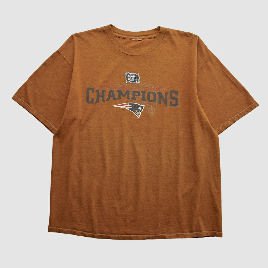 2004 T-shirt - New England Patriots