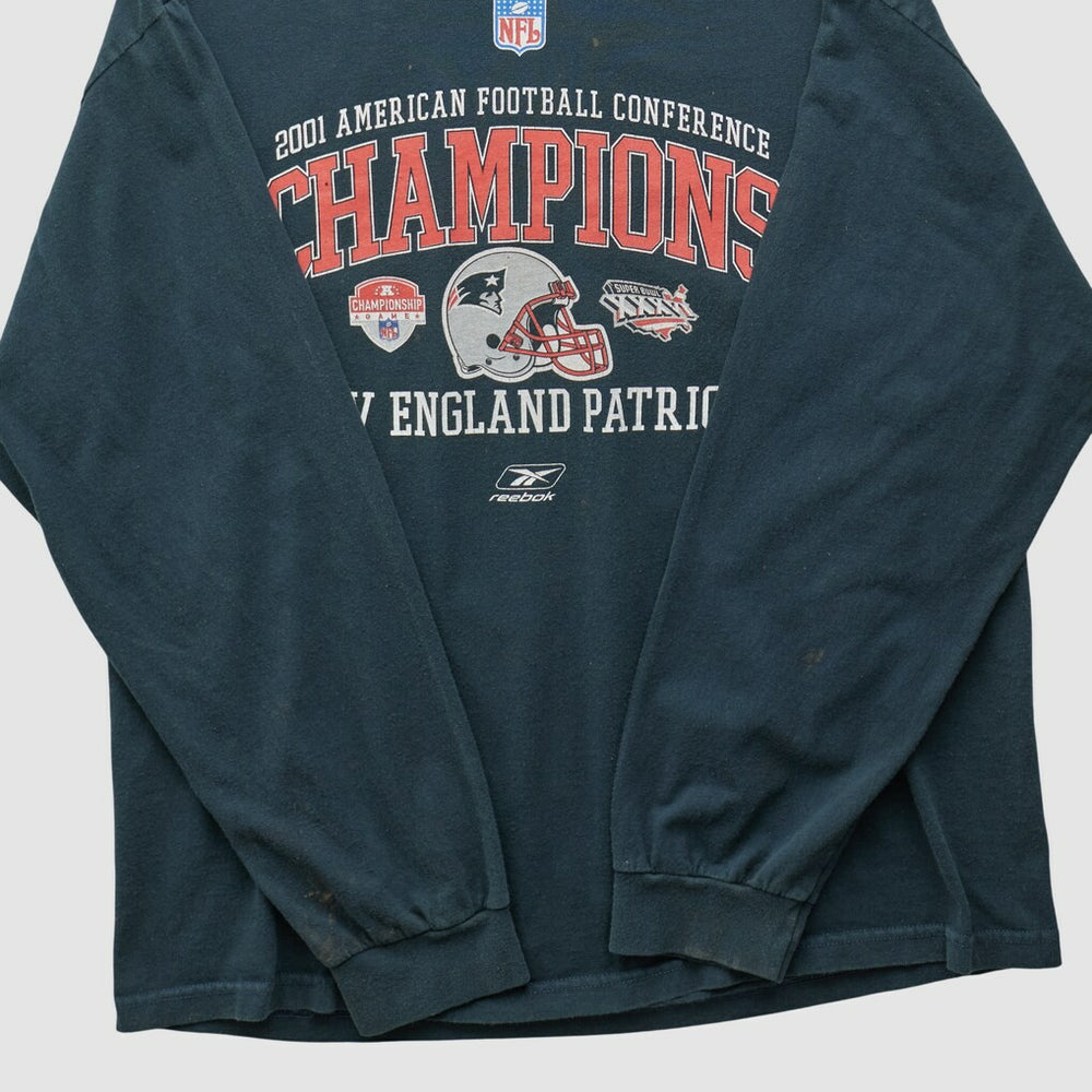 2001 Long Sleeve T-shirt - New England Patriots