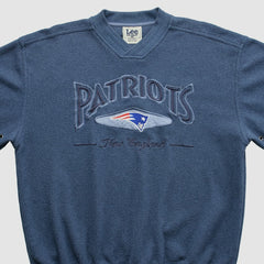 Lee Apparel 90s Pullover Sweatshirt - New England Patriots