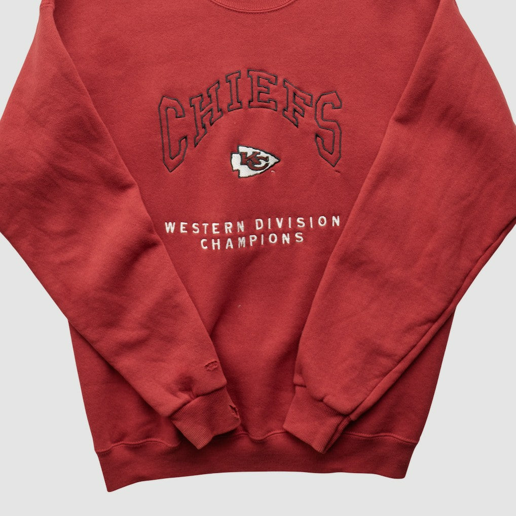 Lee Apparel 90s Pullover Sweatshirt - Kansas City Chiefs