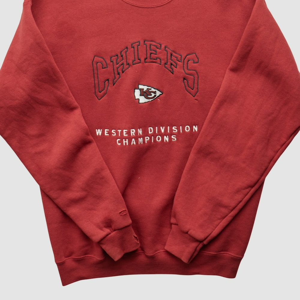 Lee Apparel 90s Pullover Sweatshirt - Kansas City Chiefs