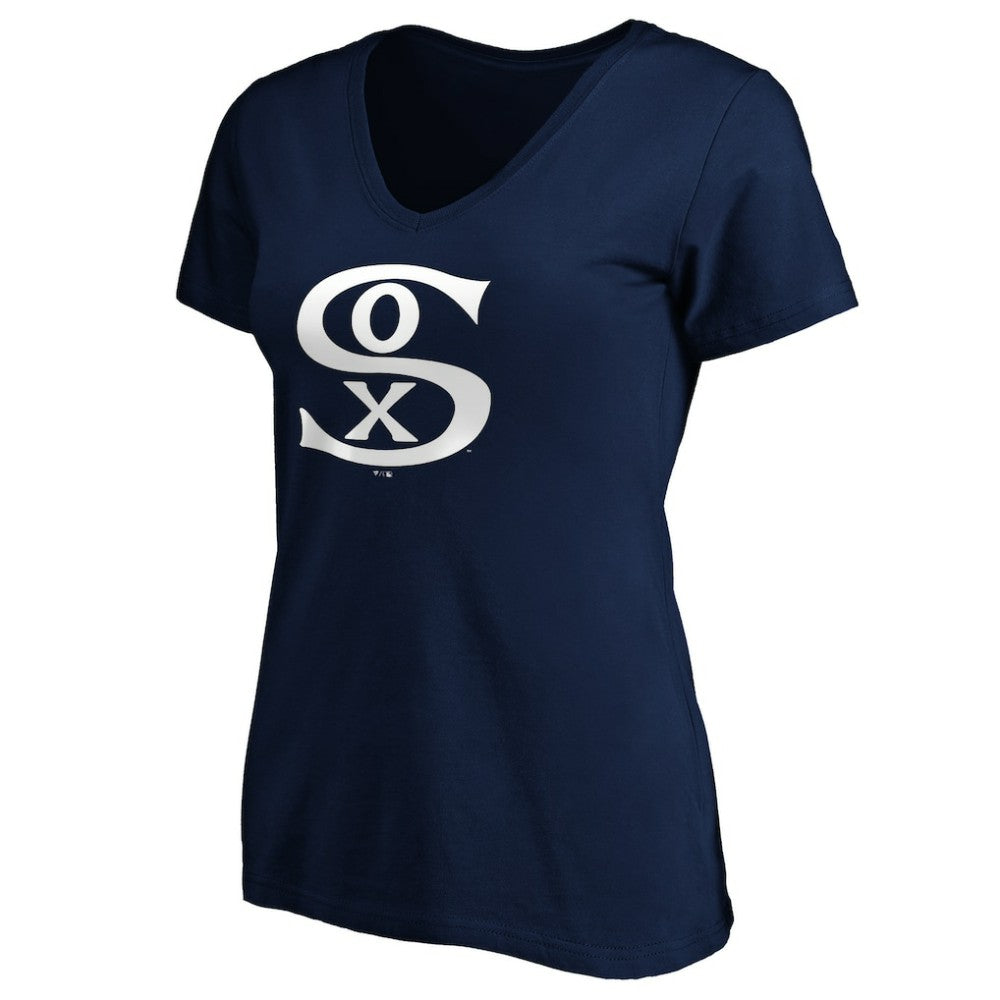 MLB Chicago White Sox Women's Cooperstown Collection Huntington Logo V-Neck T-Shirt