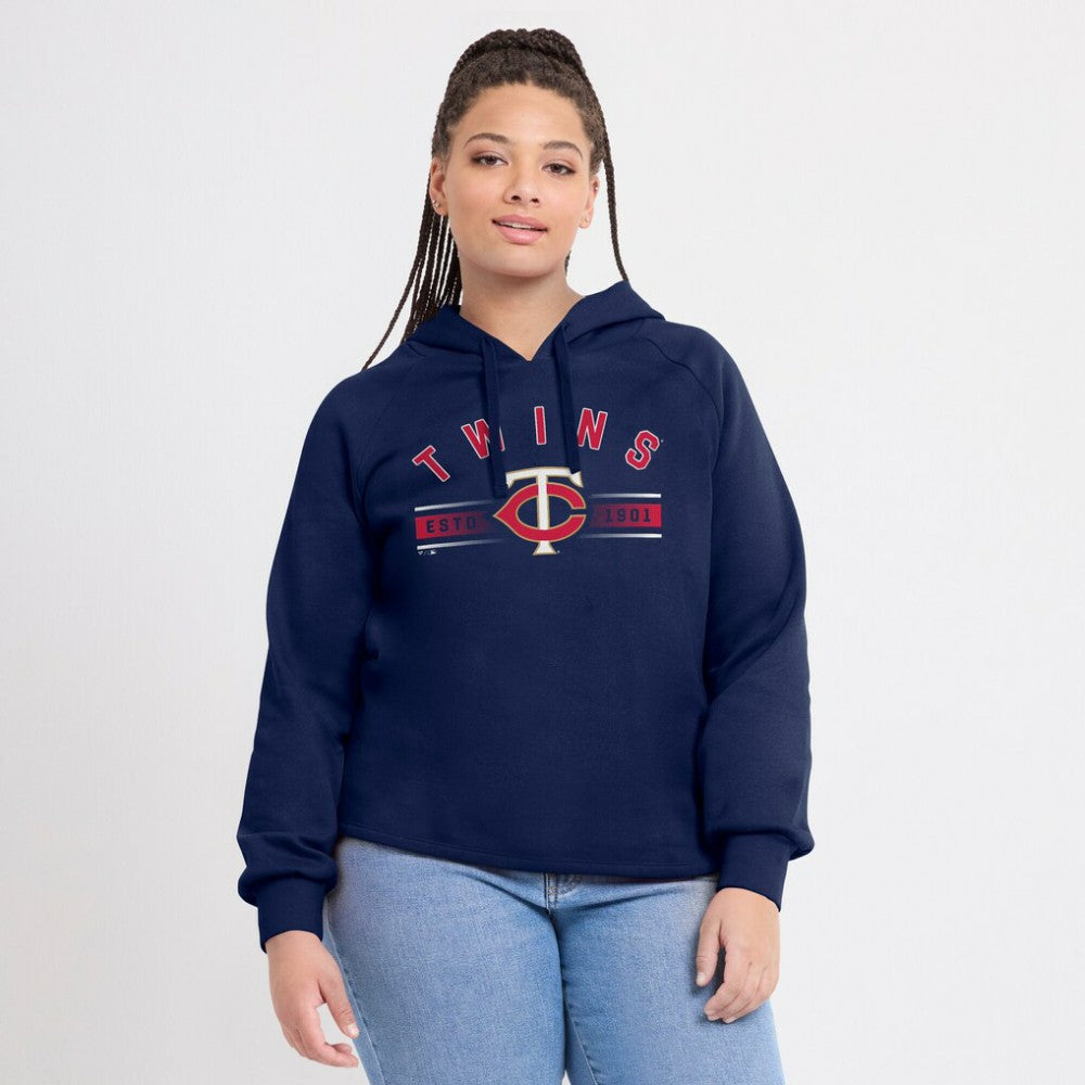 MLB Minnesota Twins Fanatics Women's Perfect Play Raglan Pullover Hoodie