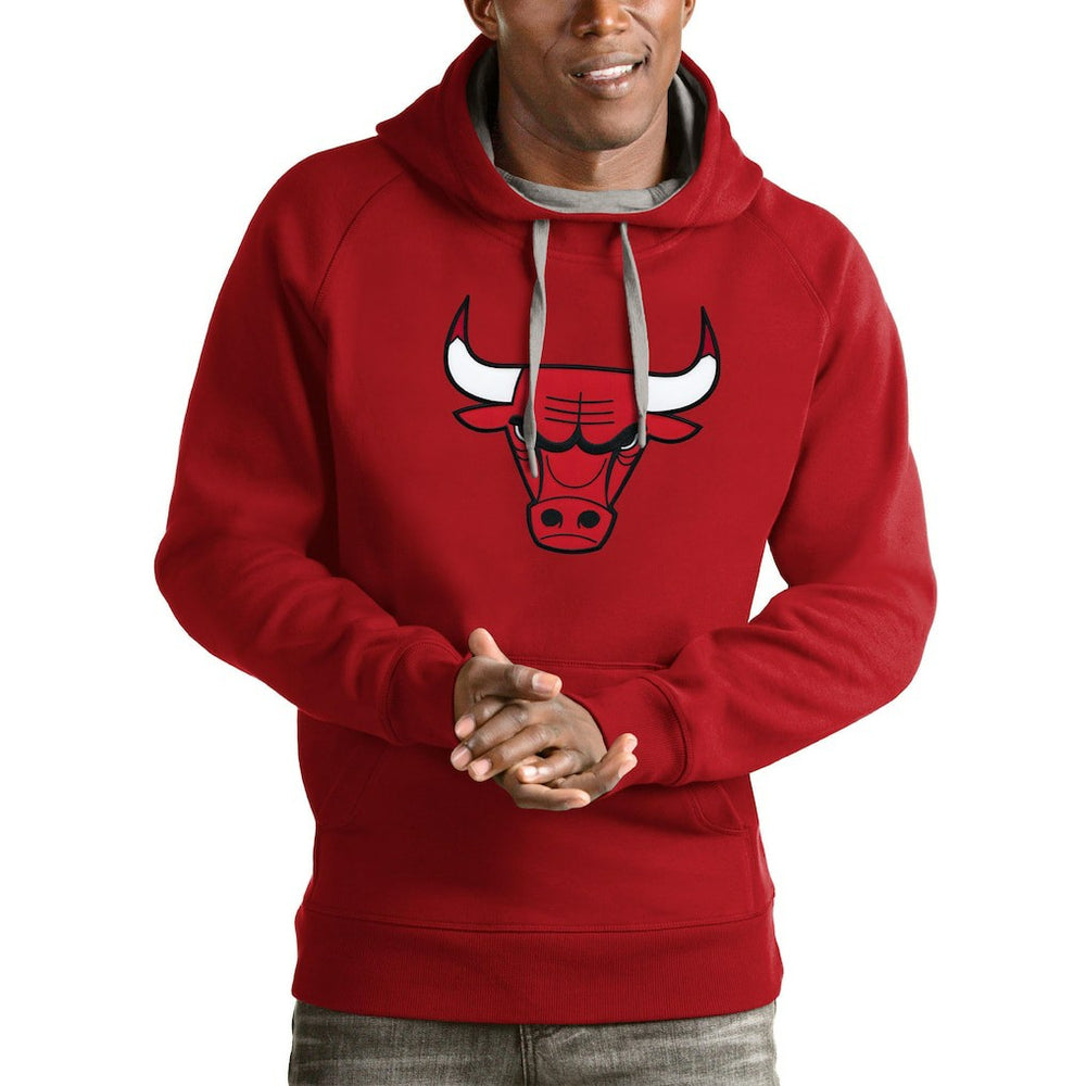 NBA Chicago Bulls Antigua Logo Victory Pullover Hoodie