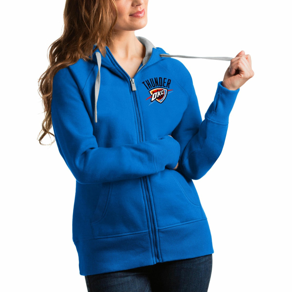 NBA Oklahoma City Thunder Antigua Women's Victory Full-Zip Hoodie