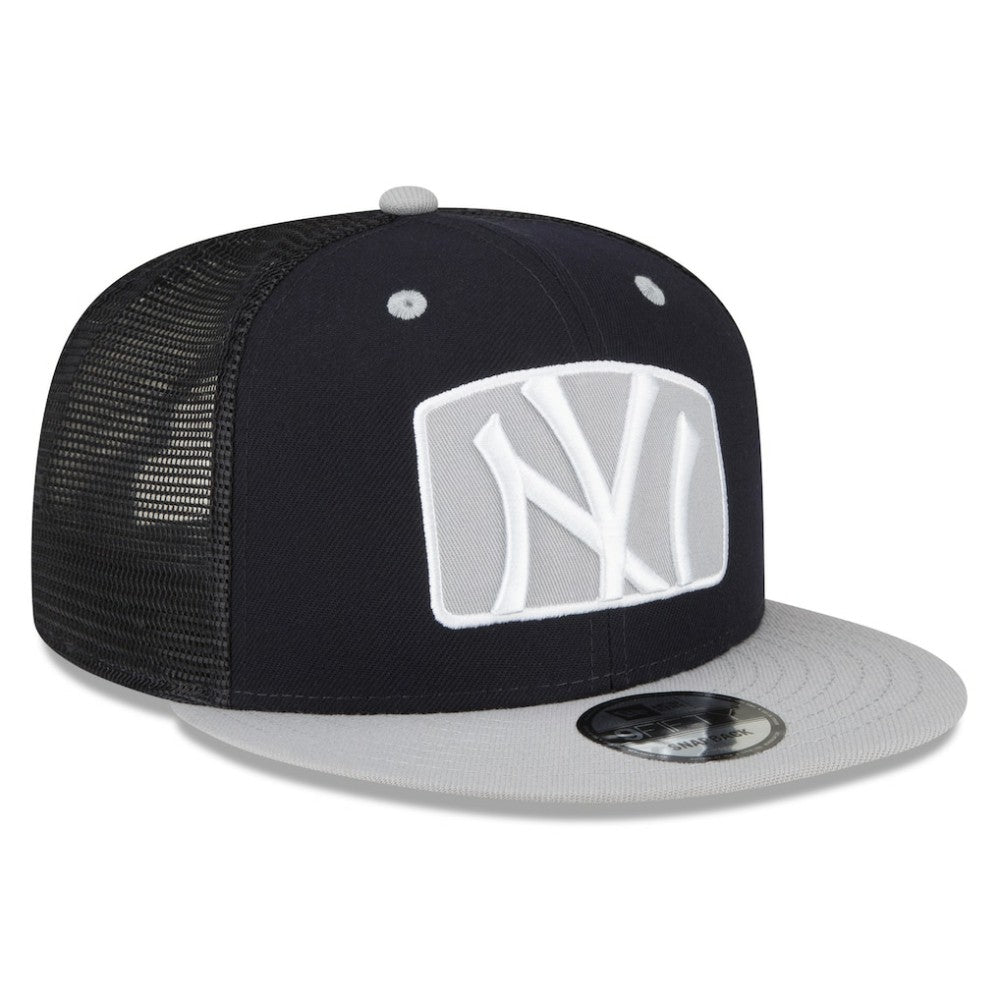 MLB New York Yankees New Era Logo Zoom Trucker 9FIFTY Snapback Hat