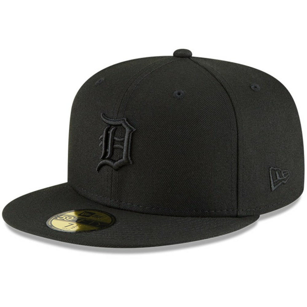 MLB Detroit Tigers New Era Black on Black 59FIFTY Fitted Hat