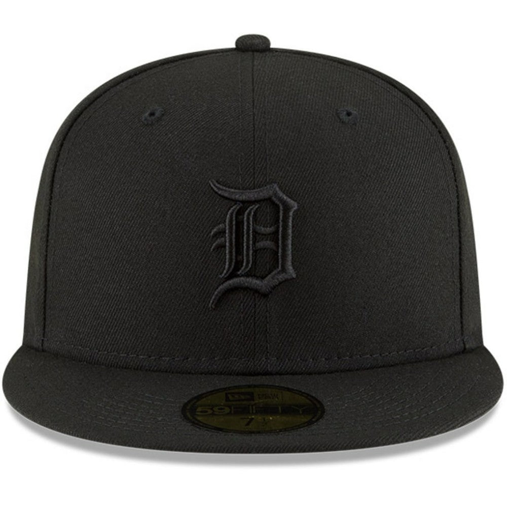 MLB Detroit Tigers New Era Black on Black 59FIFTY Fitted Hat