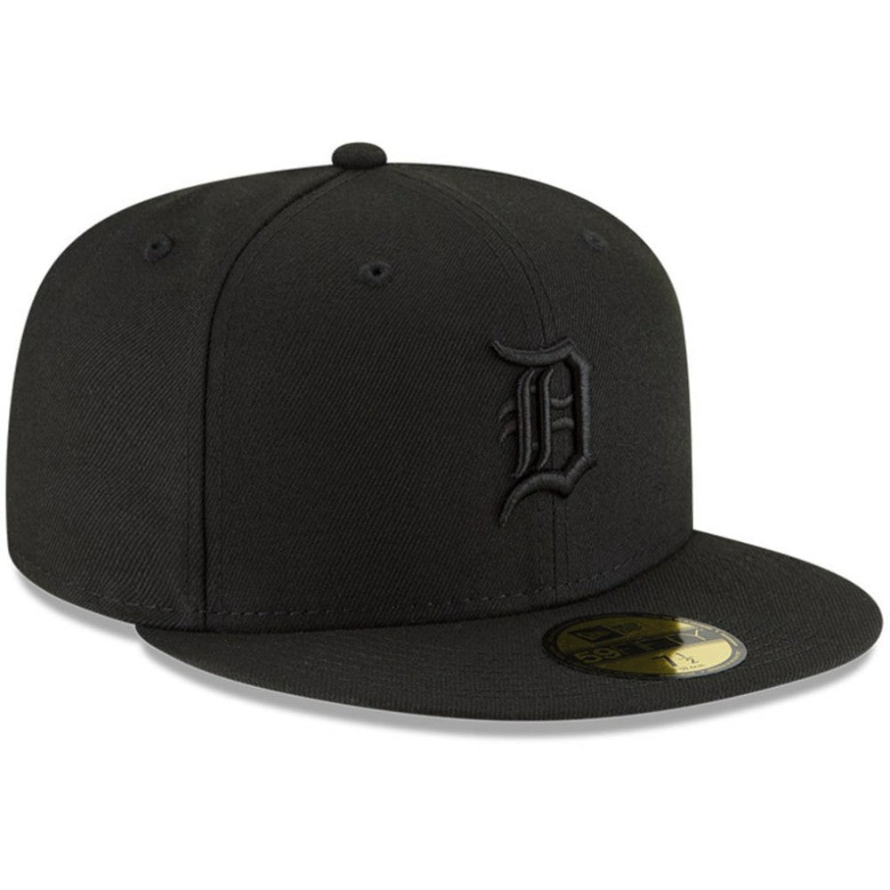 MLB Detroit Tigers New Era Black on Black 59FIFTY Fitted Hat