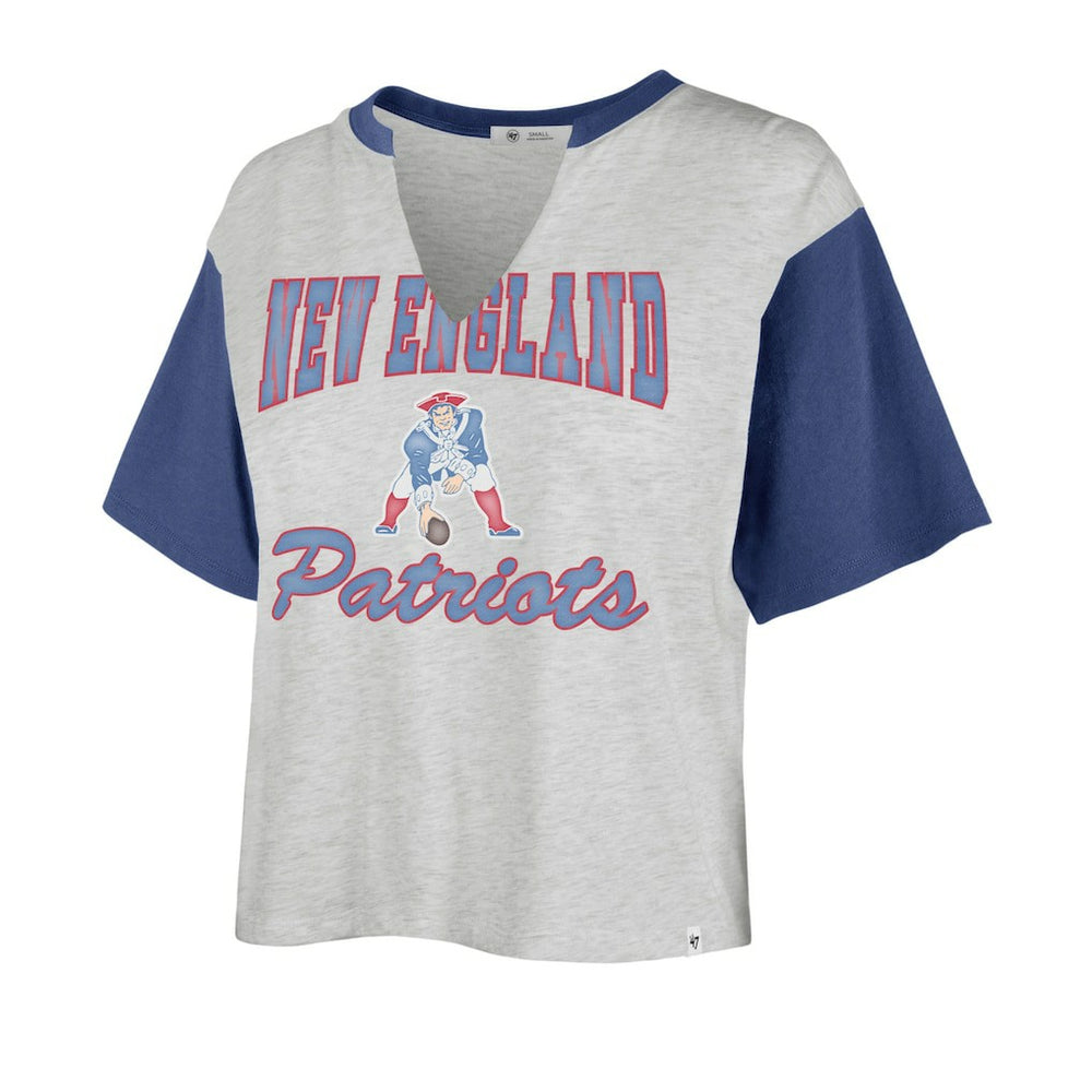 '47 Women's Sandy Daze Dolly V-Neck Cropped T-Shirt - New England Patriots