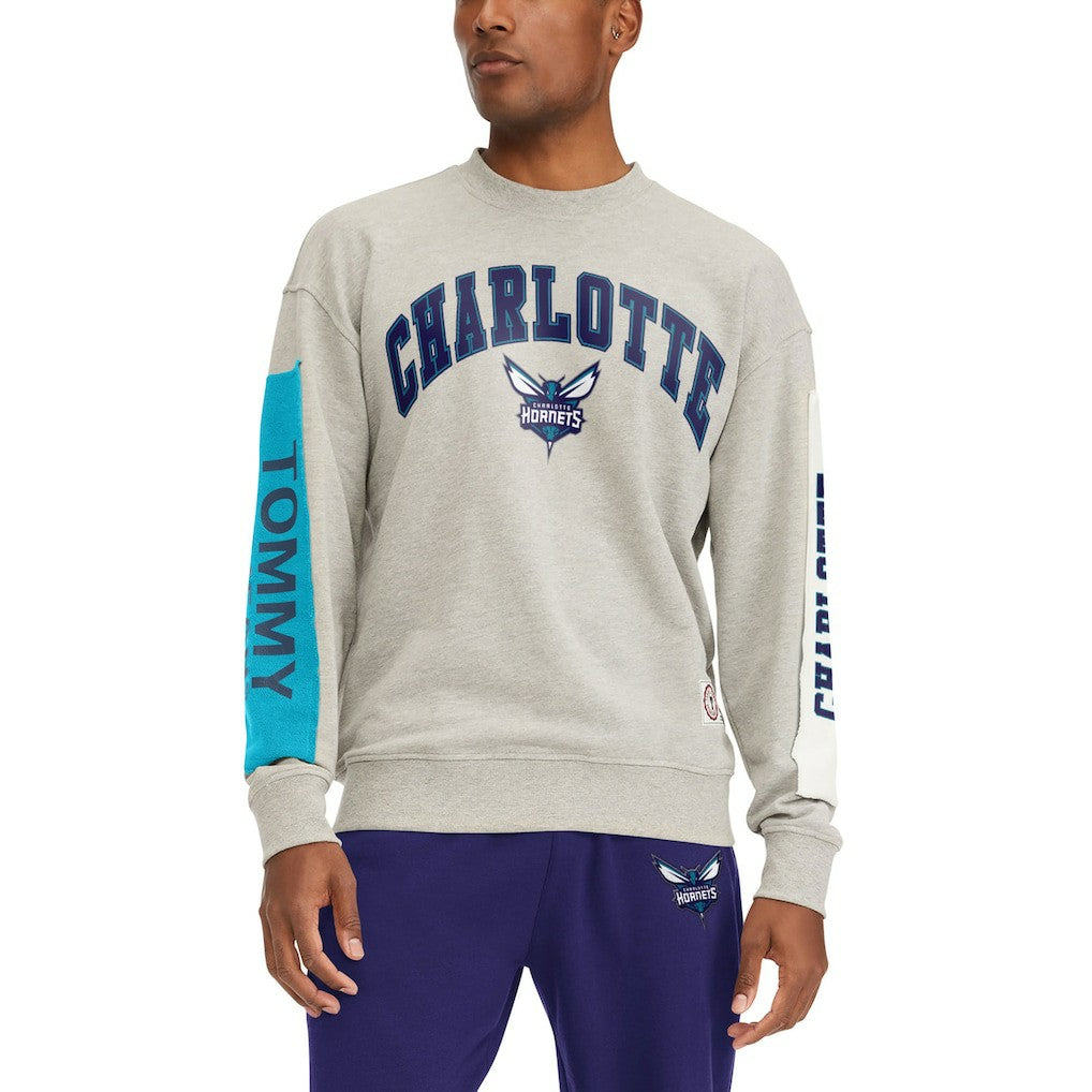 NBA Charlotte Hornets Tommy Jeans James Patch Pullover Sweatshirt