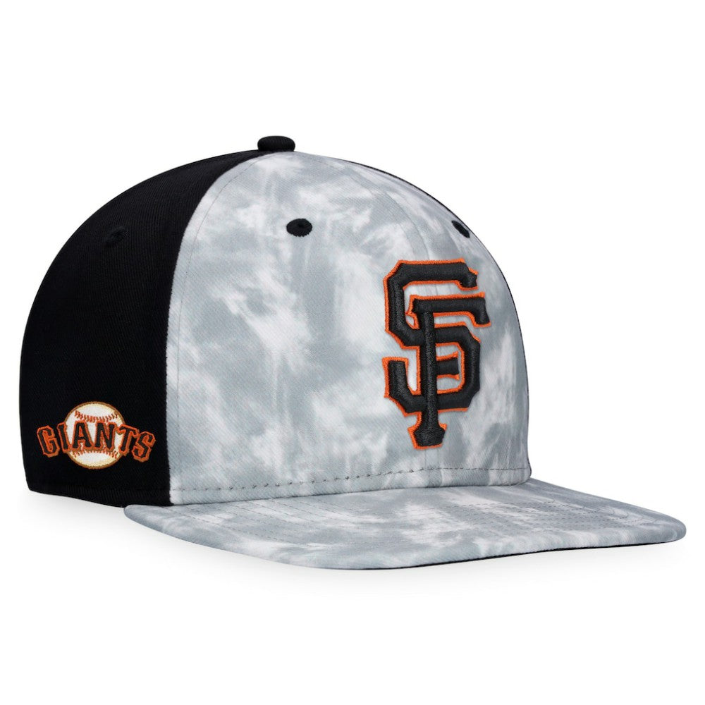 MLB San Francisco Giants Majestic Smoke Dye Snapback Hat