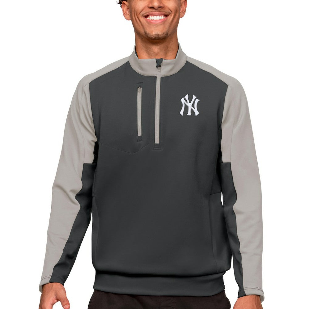 MLB New York Yankees Antigua Team Quarter-Zip Pullover Top