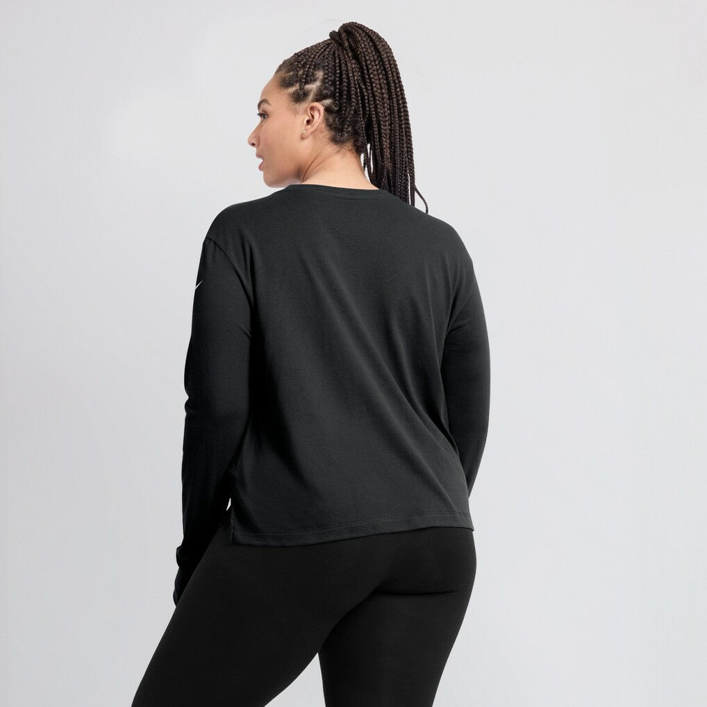 Women's Modest Crop Performance Long Sleeve T-Shirt - Las Vegas Raiders