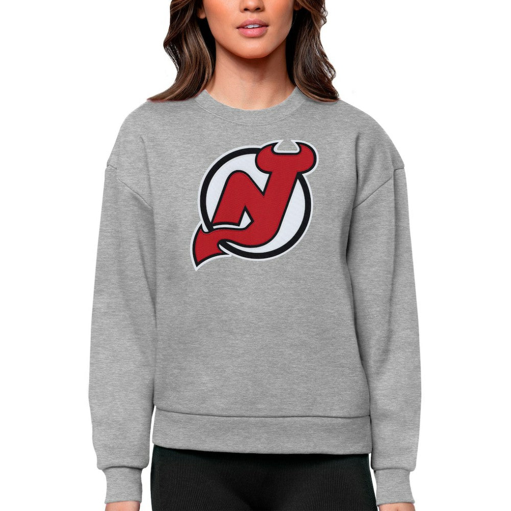 NHL Heather Gray New Jersey Devils Antigua Women's Team Logo Victory Crewneck Pullover Sweatshirt
