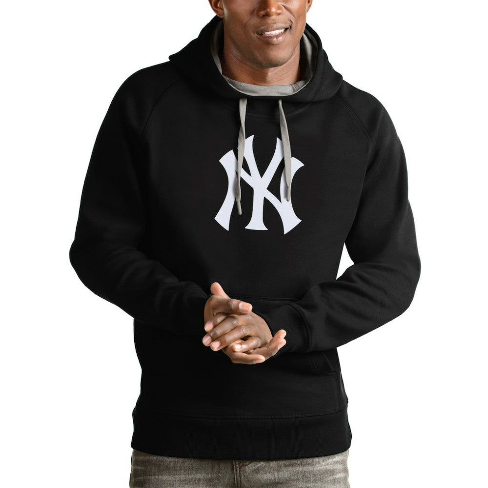 MLB New York Yankees Antigua Victory Pullover Team Logo Hoodie