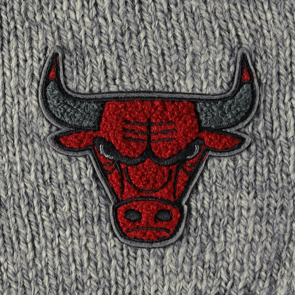 NBA Chicago Bulls Lusso Women's Scarletts Lantern Sleeve Tri-Blend V-Neck Pullover Sweater
