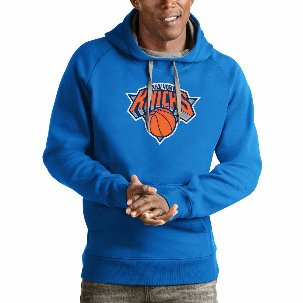 NBA New York Knicks Antigua Team Logo Victory Pullover Hoodie