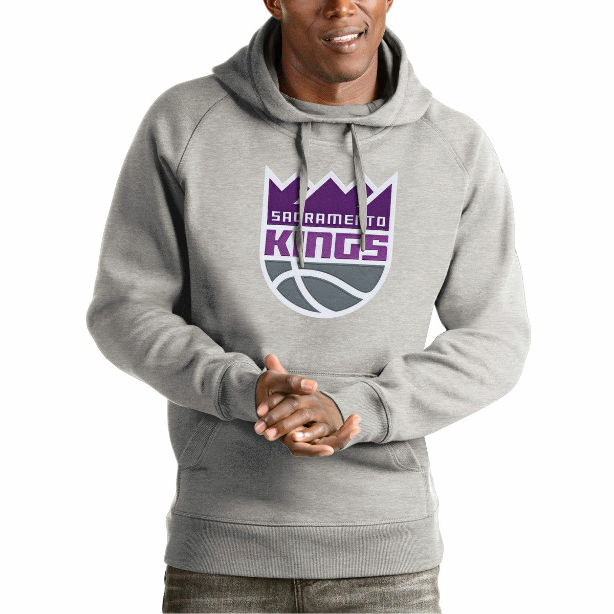 NBA Sacramento Kings Antigua Team Logo Victory Pullover Hoodie