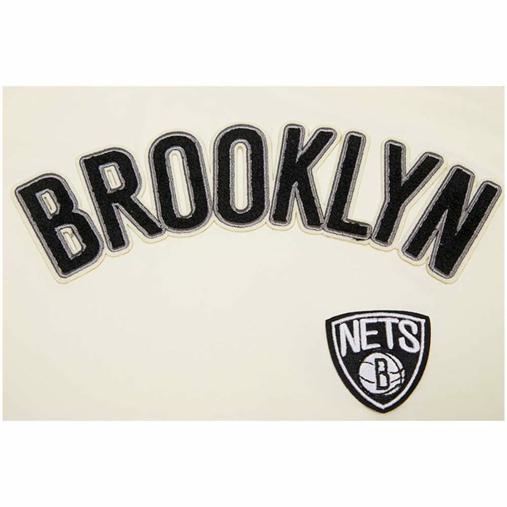 NBA Brooklyn Nets Pro Standard Women's Retro Classic Cropped Boxy T-Shirt