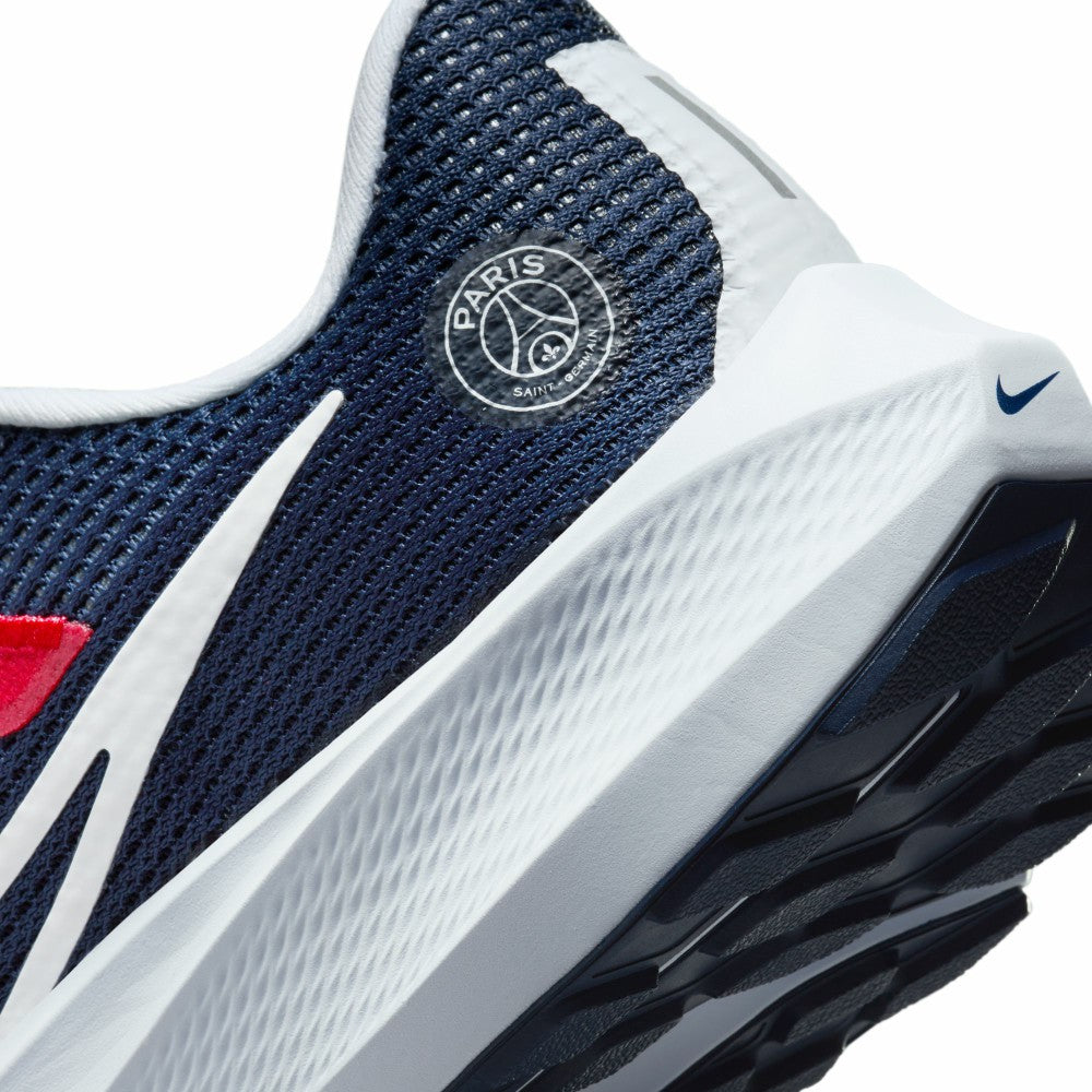 Paris Saint-Germain Unisex Pegasus 40 Road Running Shoe - Nike Black