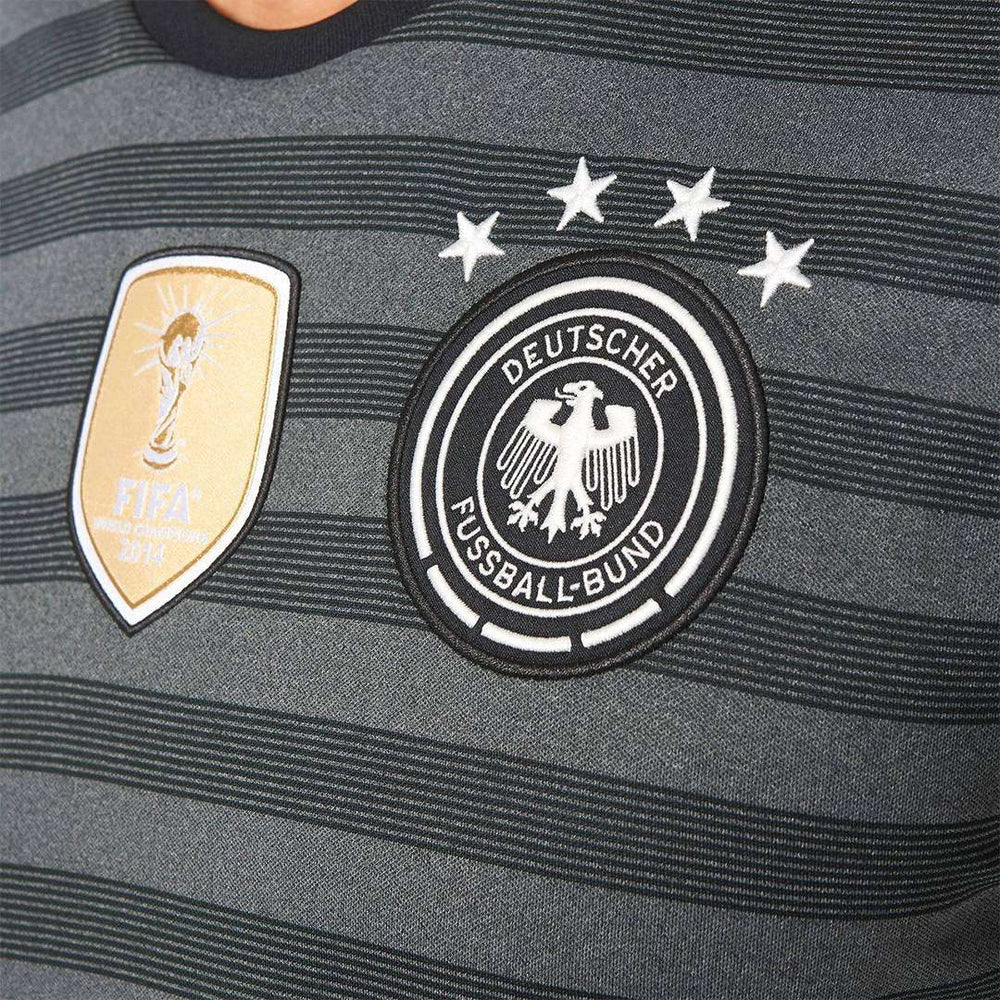 Müller #13 Retro Germany Away Jersey 2016