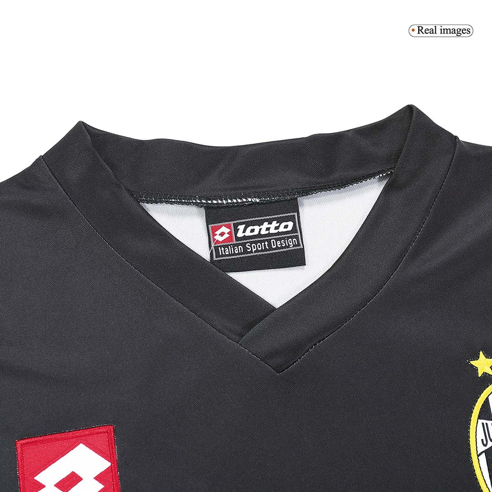 TREZEGUET #17 Retro Juventus Away Jersey 2001/02