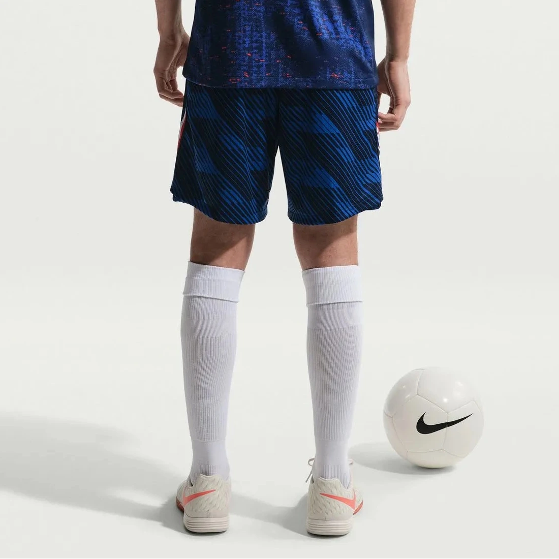 2026-27 France Men's Stadium Home Shorts  / Nike