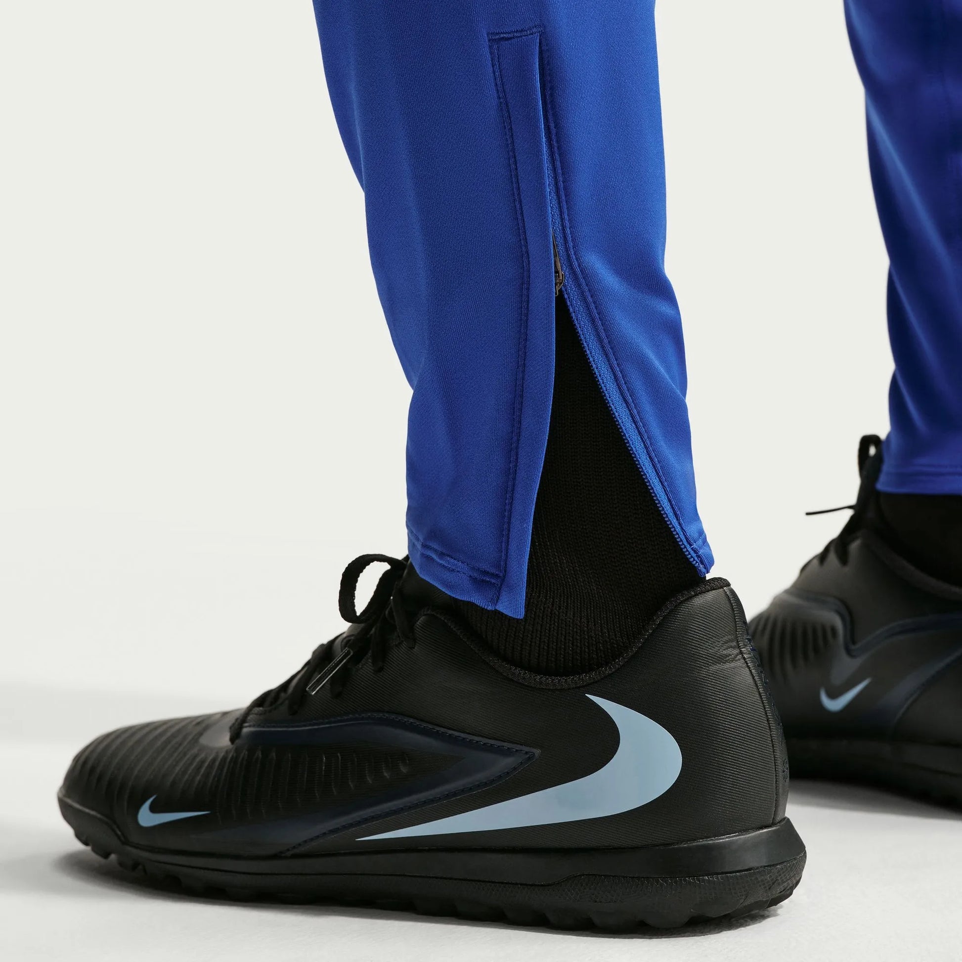 2026-27 France Men's Strike KPZ Pants  / Nike