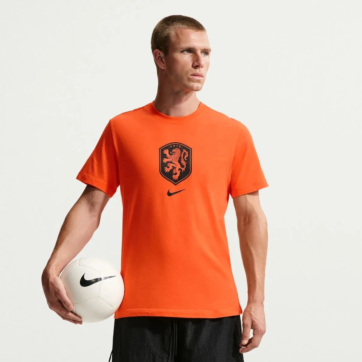 2026-27 Netherlands Men's Crest Tee  / Nike