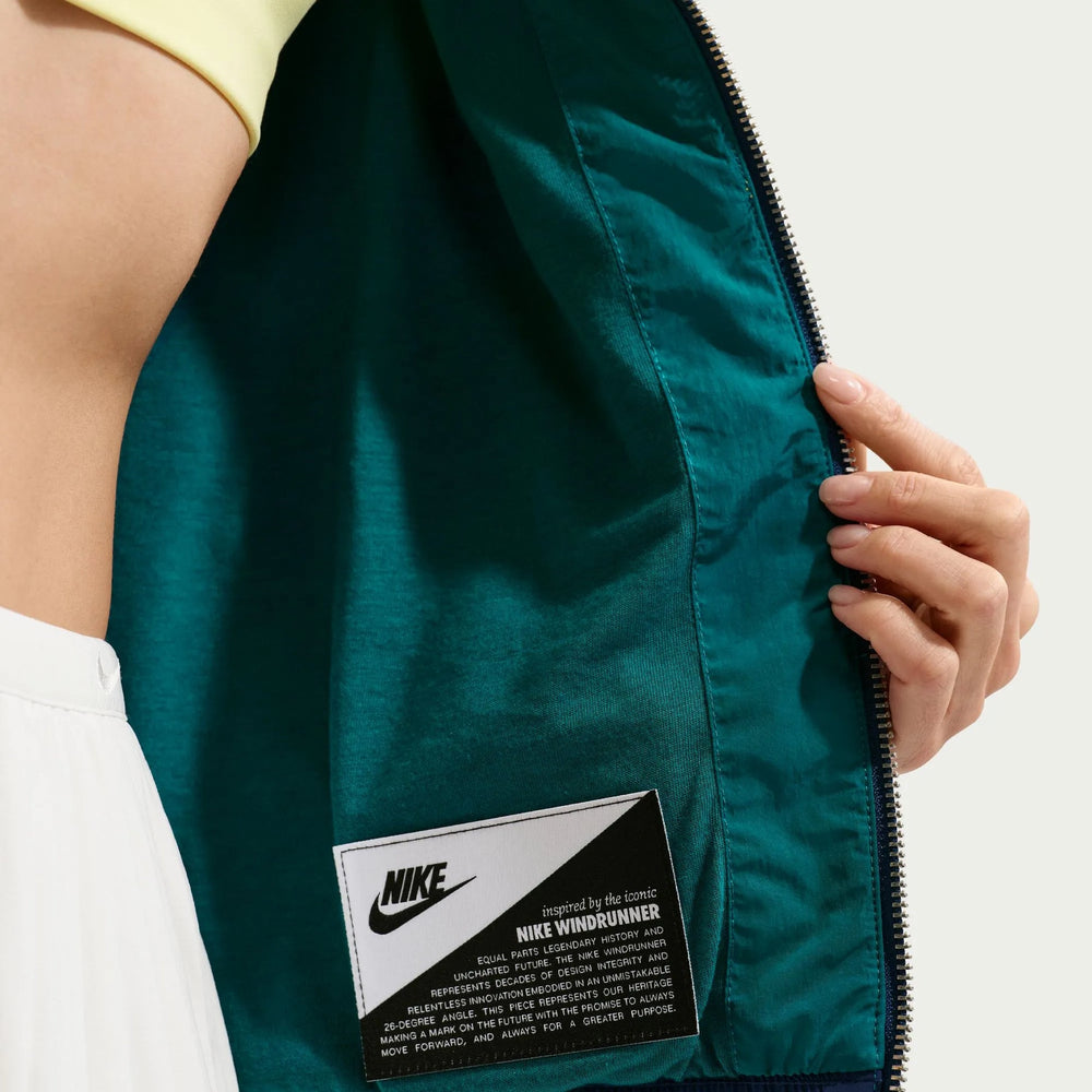 2026-27 Brazil Women's UV Woven Jacket  / Nike